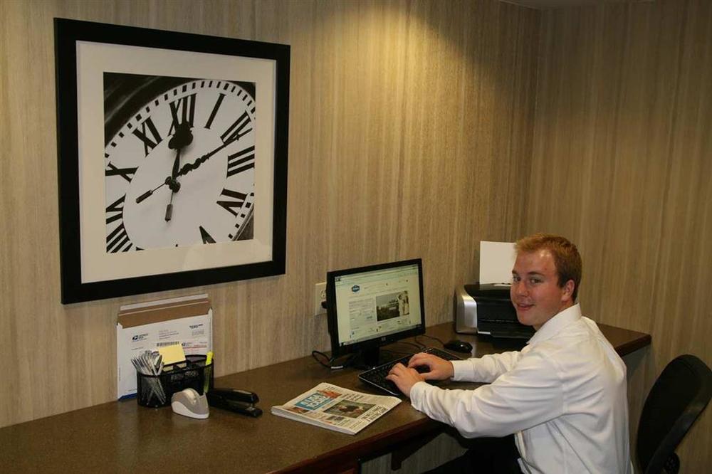 Hampton Inn Tomah Facilities photo